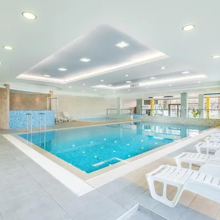 Myflat Club 218 Gold7 Wellness Apartment *