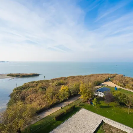 Myflat Club 218 Gold7 Wellness Apartman