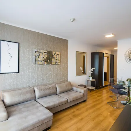 Myflat Club 218 Gold7 Wellness * Siófok