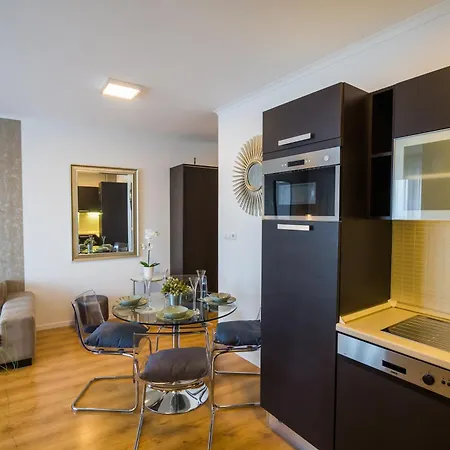Myflat Club 218 Gold7 Wellness Daire Siofok