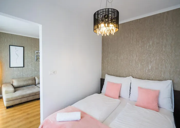 Myflat Club 218 Gold7 Wellness דירה *