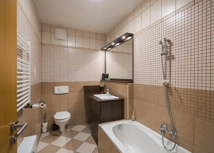 Myflat Club 218 Gold7 Wellness דירה *